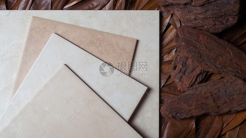 小卫生间瓷砖规格挑选：尺寸与材质的平衡之道